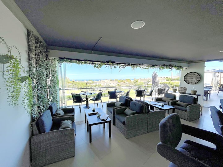 Castle Veranda 2