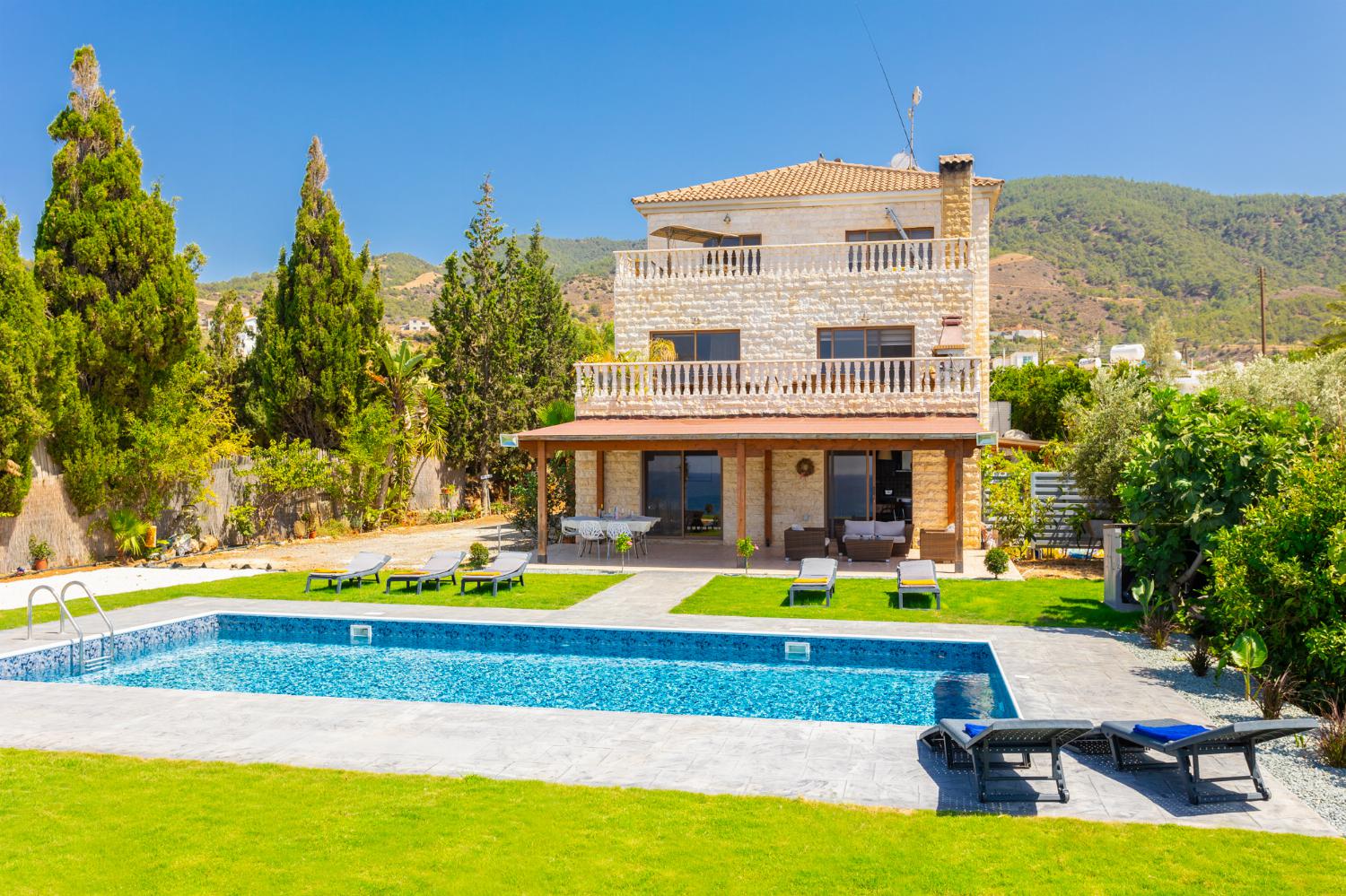 Villa Outopía paralías