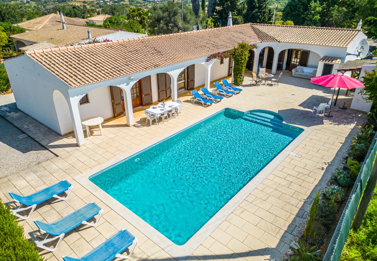 Villa Retiro no Campo