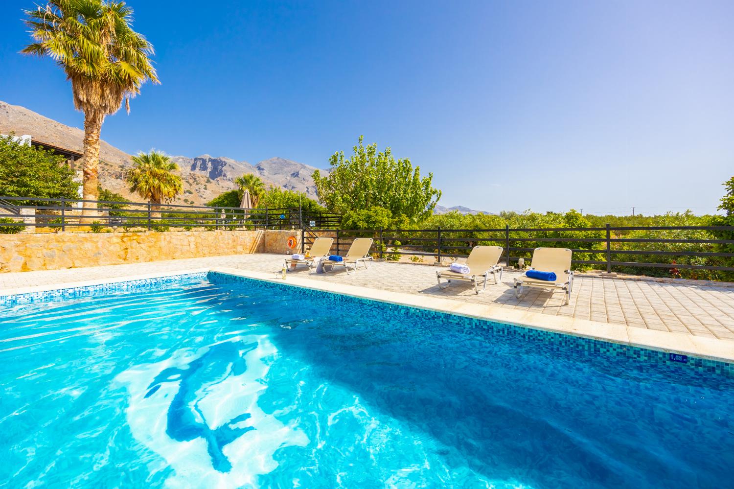 Beach Villa Thanasis